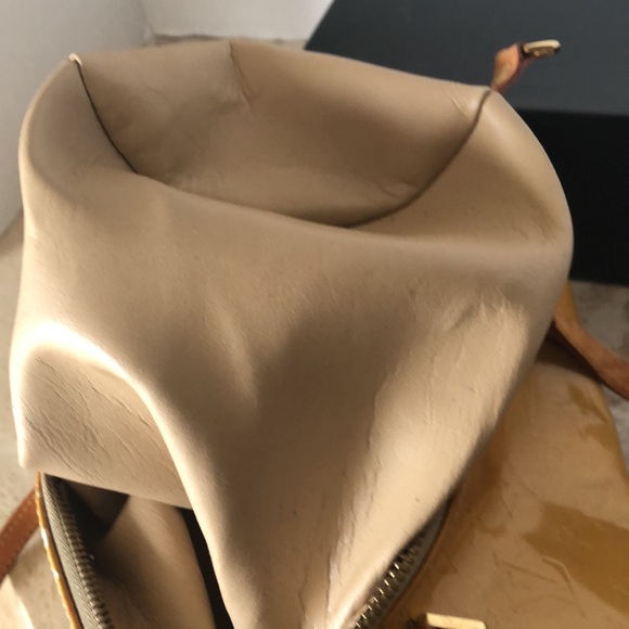 AUTHENTIC LOUIS VUITTON VERNIS BEDFORD HANDBAG #11453/ V10919 - Picture 12 of 17